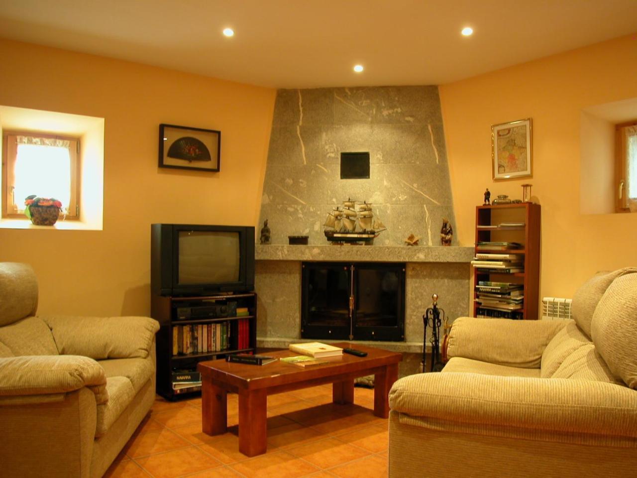 Casa Rural Ornat Etxea Vidangoz Экстерьер фото